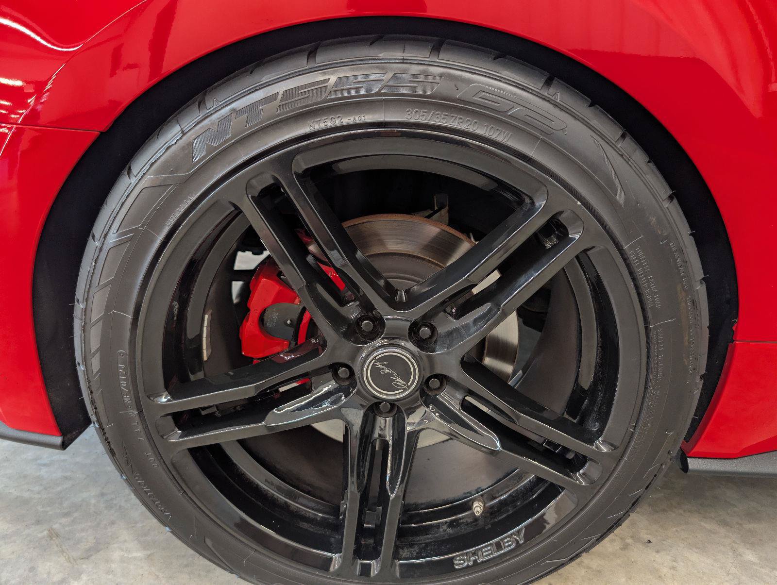 Used 2018 Ford Mustang GT Premium w/ GT Performance Package RWD image 26