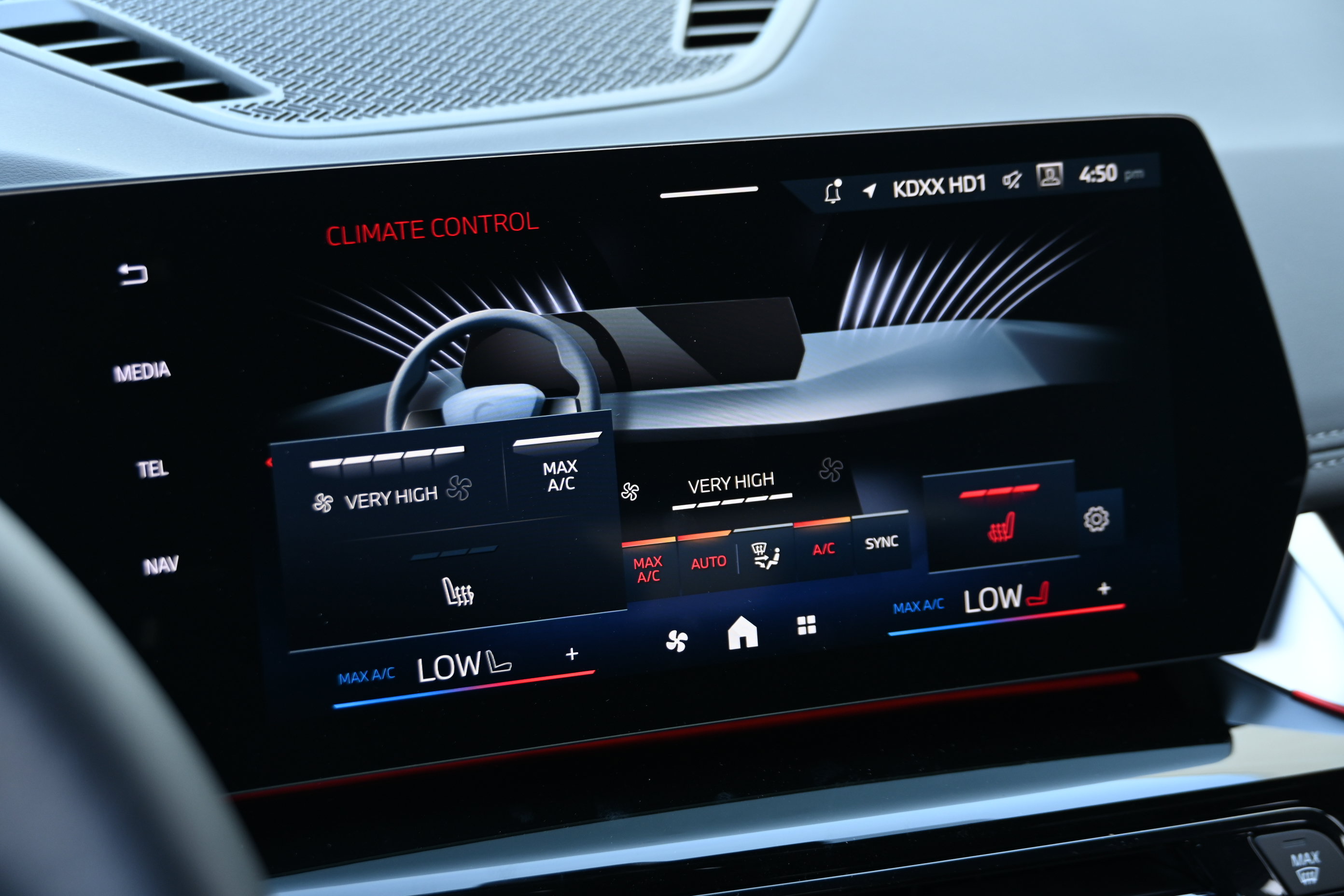 New 2027 BMW X1 xDrive28i AWD/4WD image 18