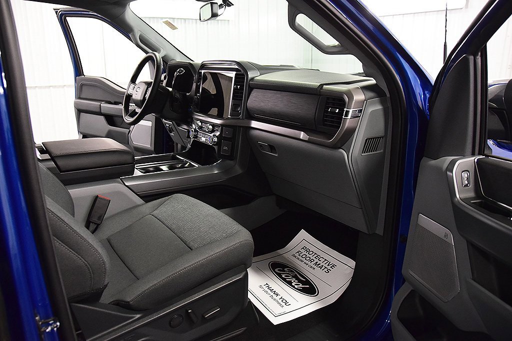 New 2025 Ford F150 XLT w/ Equipment Group 303A High image 28