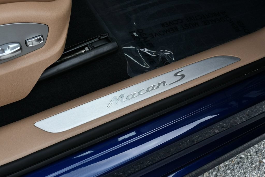 Used 2024 Porsche Macan S AWD/4WD image 64