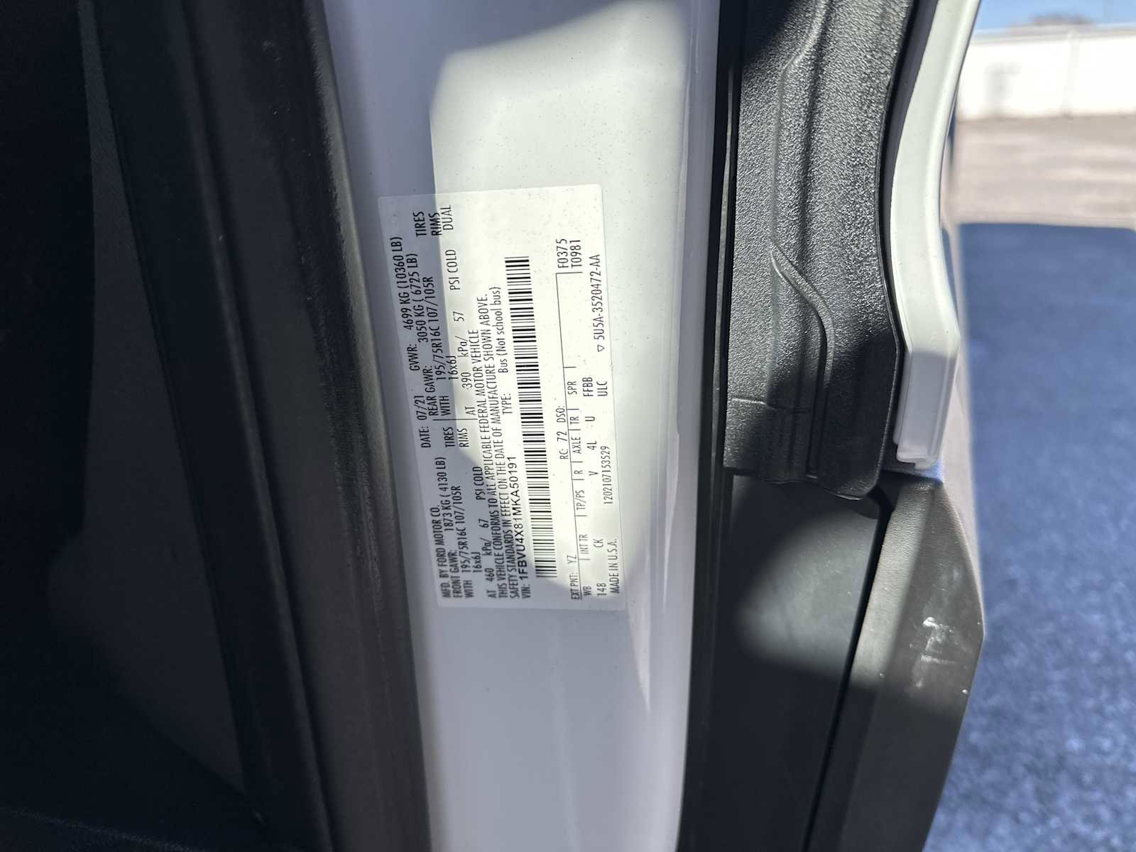 Used 2021 Ford Transit 350 XLT image 28