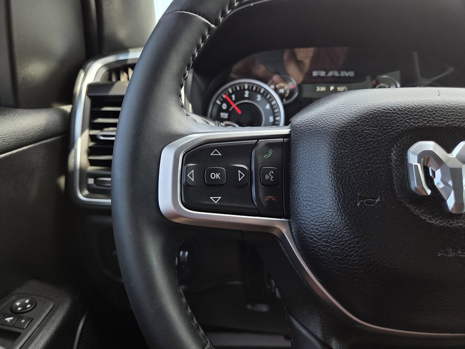 Used 2024 RAM 1500 Lone Star AWD/4WD image 44
