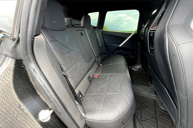 Used 2023 BMW iX xDrive50 image 28