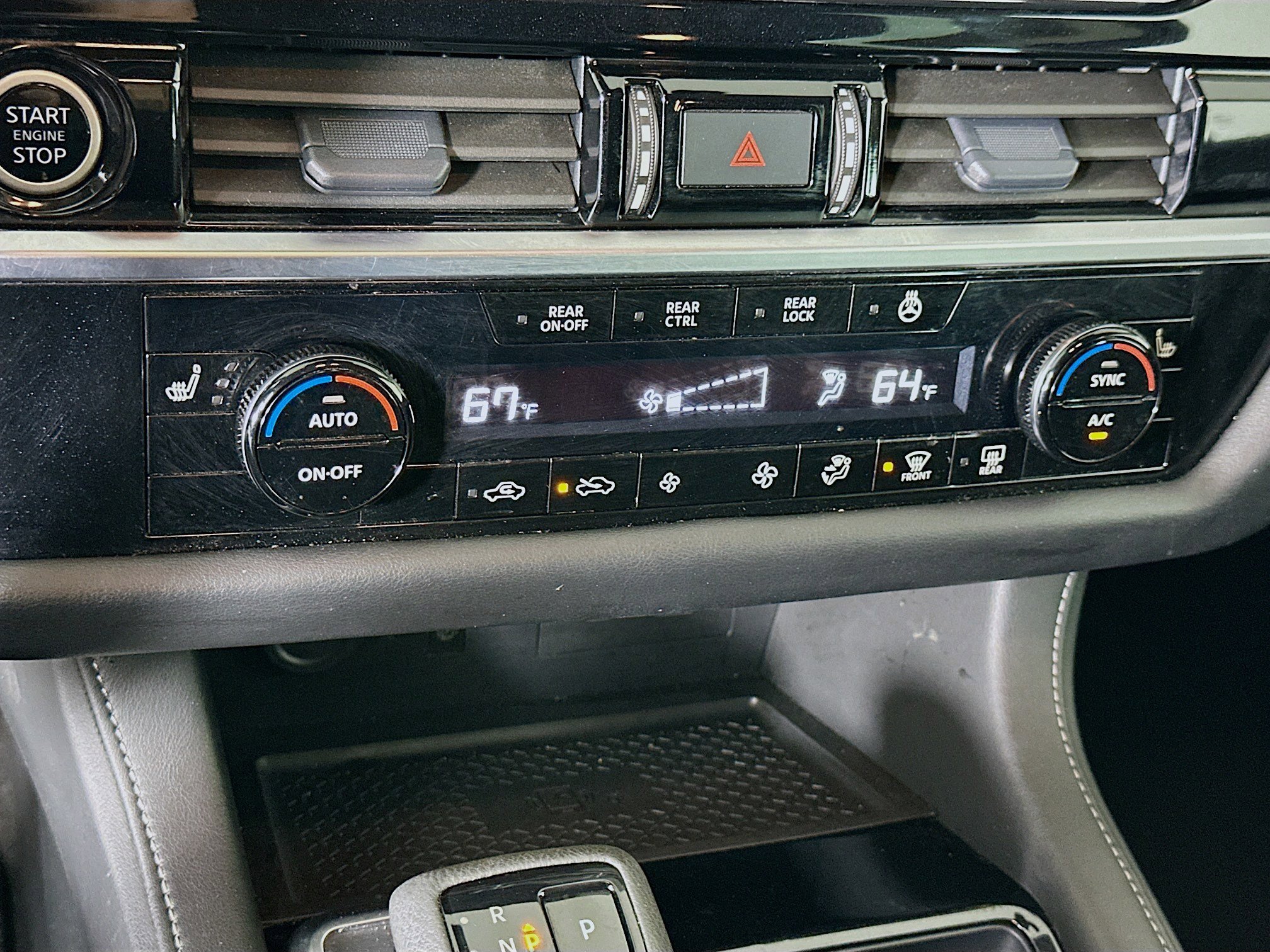 Used 2024 Nissan Pathfinder SL image 24