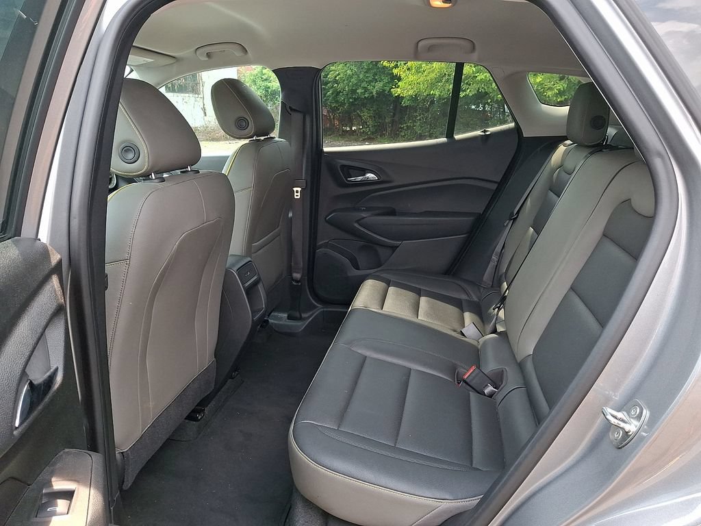 Used 2024 Chevrolet Trax ACTIV FWD image 10