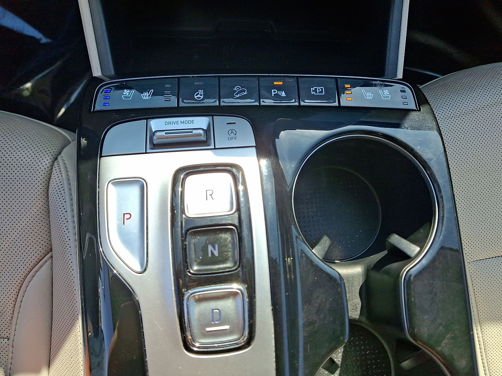 Used 2024 Hyundai Tucson Limited FWD image 19
