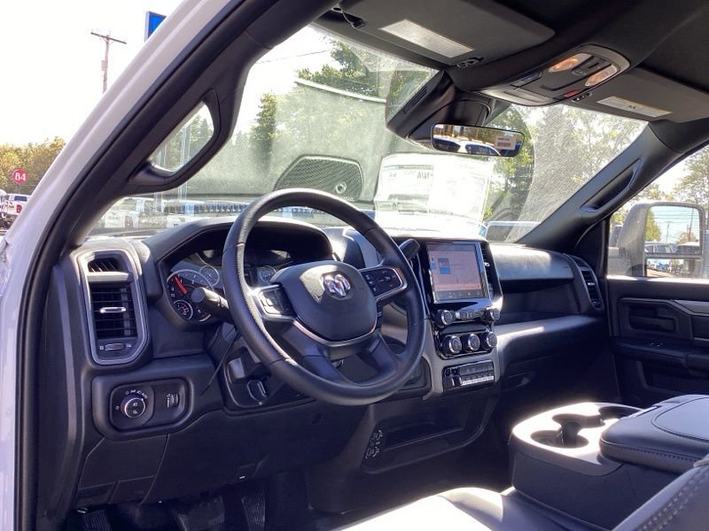 New 2025 RAM 5500 Tradesman image 19