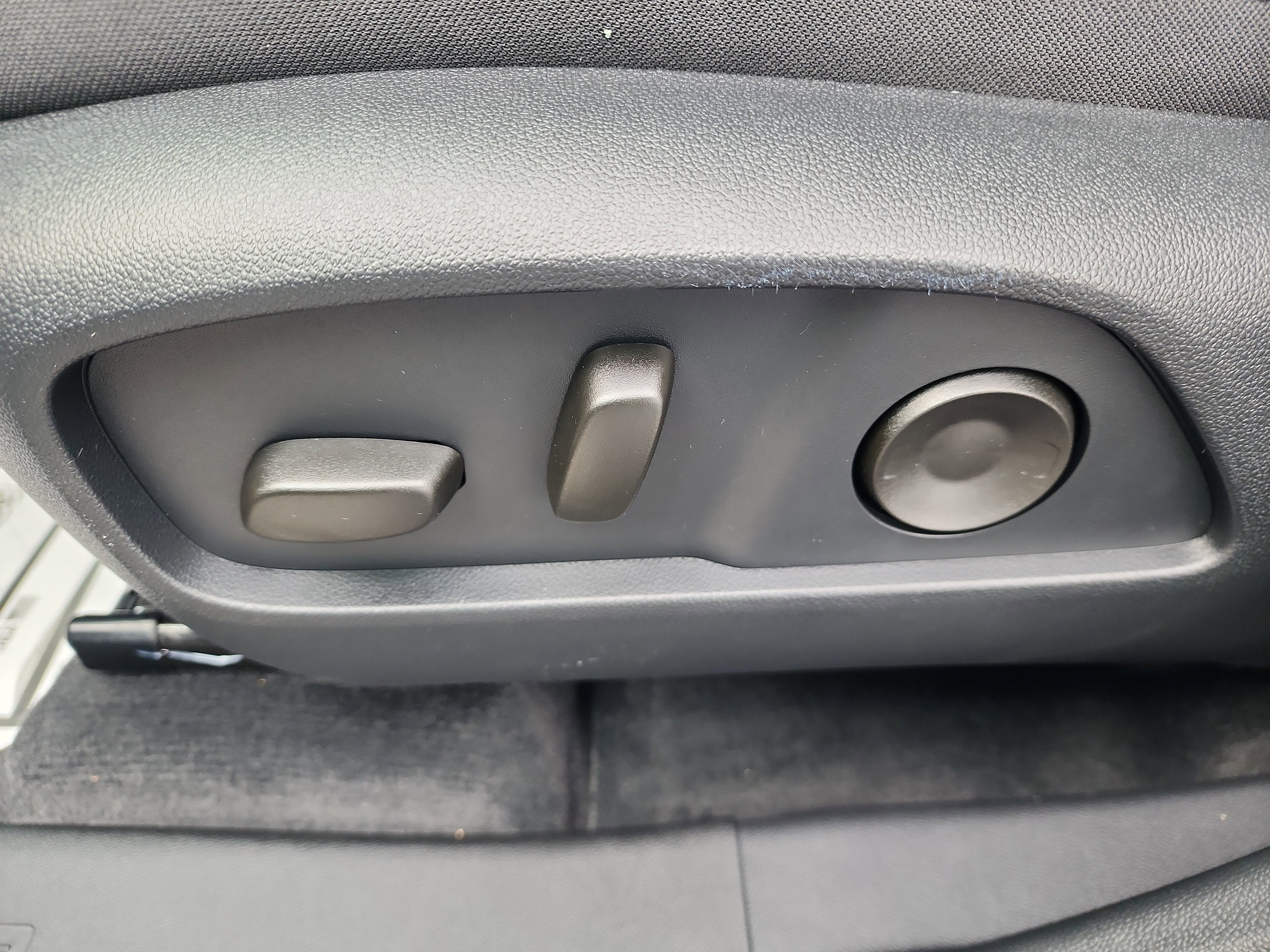 New 2026 Chevrolet Equinox LT w/ Convenience Package II image 12