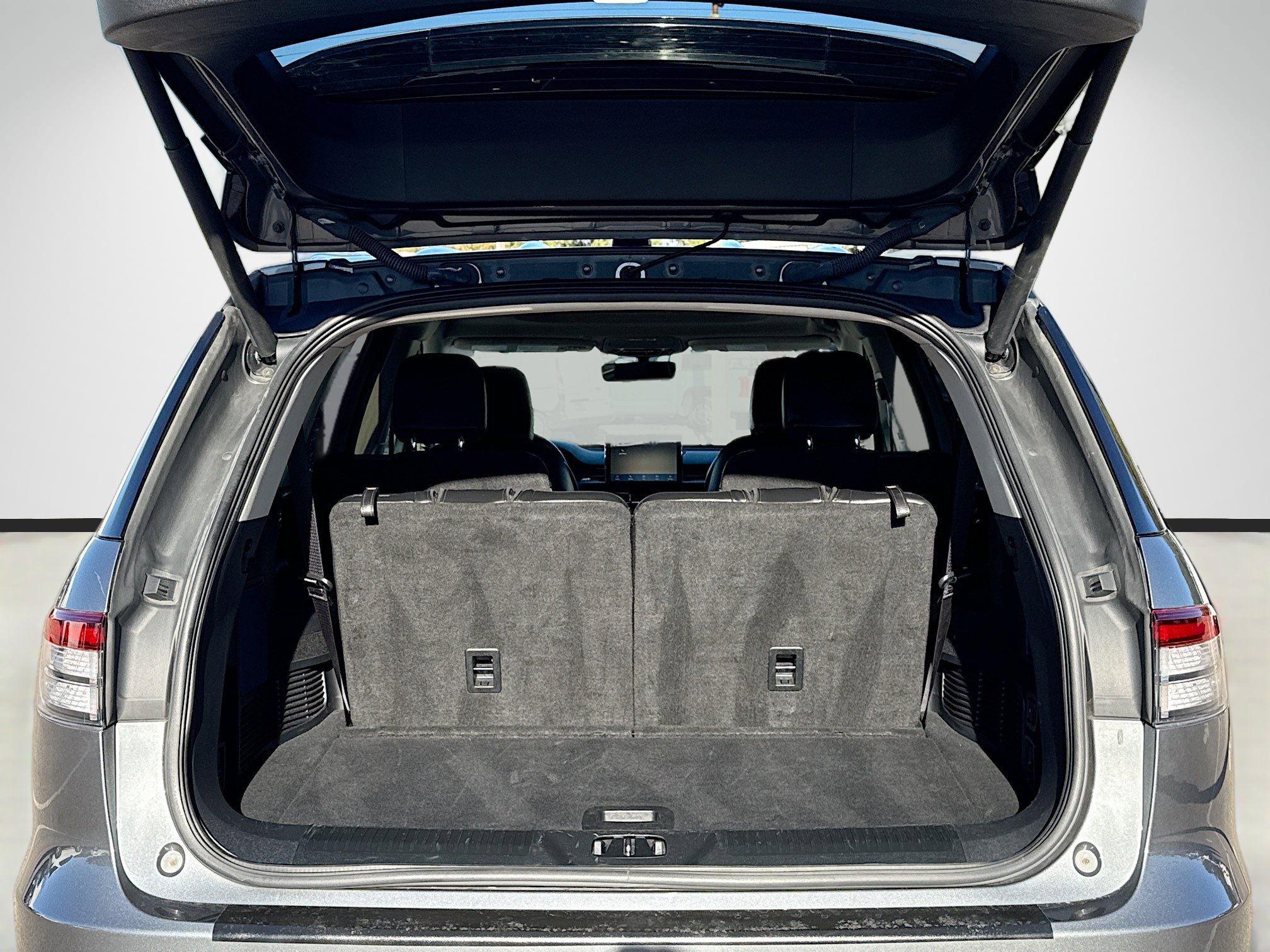 Used 2023 Lincoln Aviator Reserve image 11