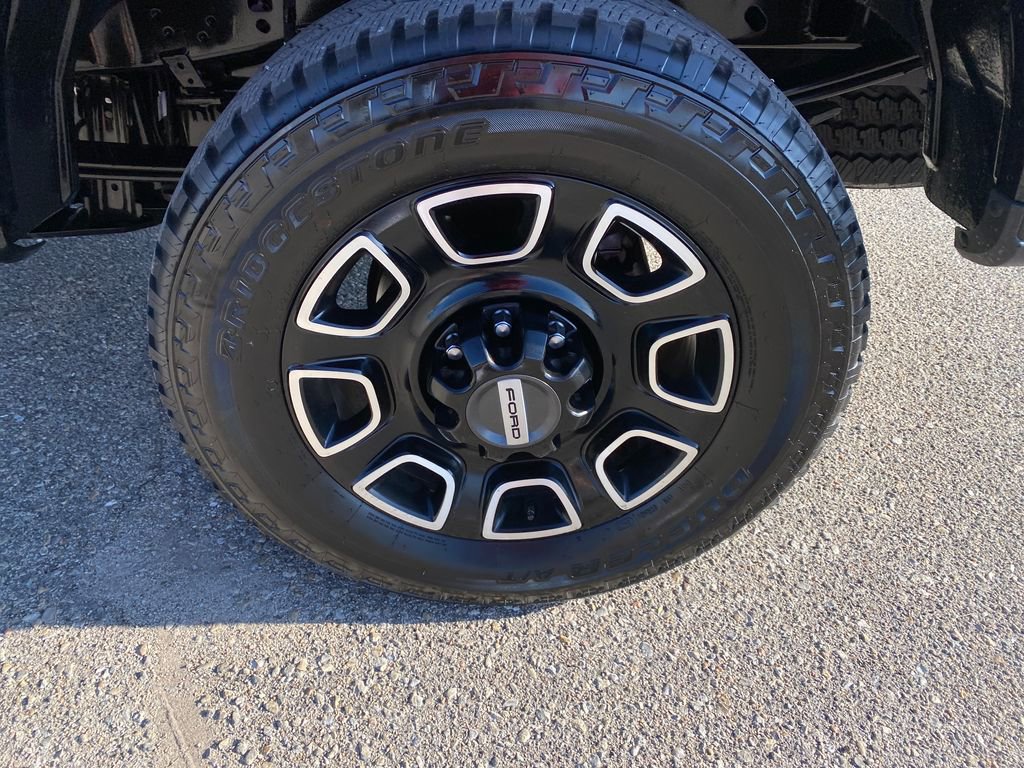 Used 2025 Ford F250 Platinum AWD/4WD image 31