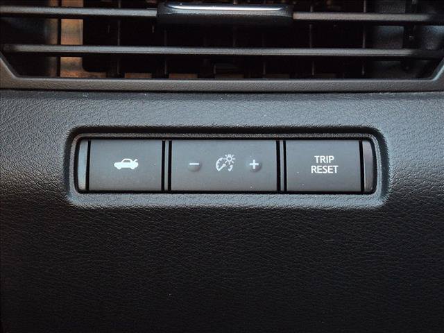 Used 2024 Nissan Altima 2.5 SV FWD image 16