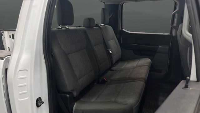Used 2023 Ford F250 XL w/ Camper Package image 24