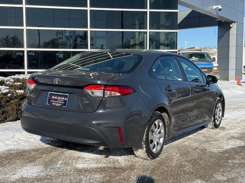 Used 2024 Toyota Corolla LE image 3