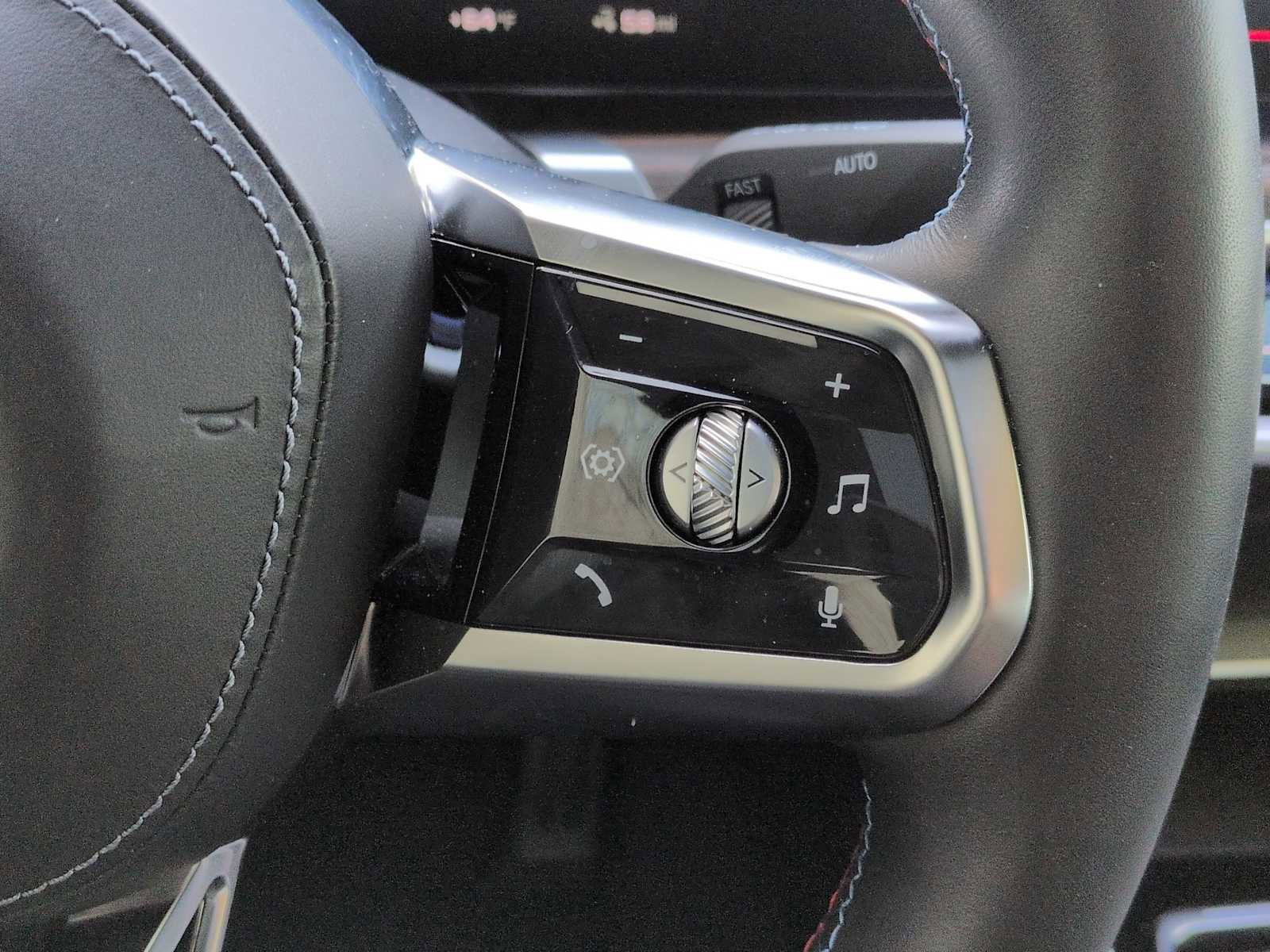 Certified 2024 BMW i7 M70 image 27