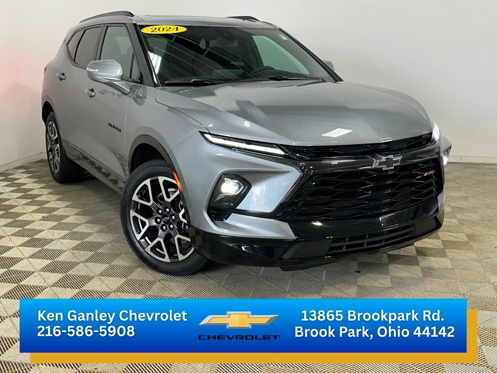Certified 2024 Chevrolet Blazer RS w/ Enhanced Convenience Package FWD image 3