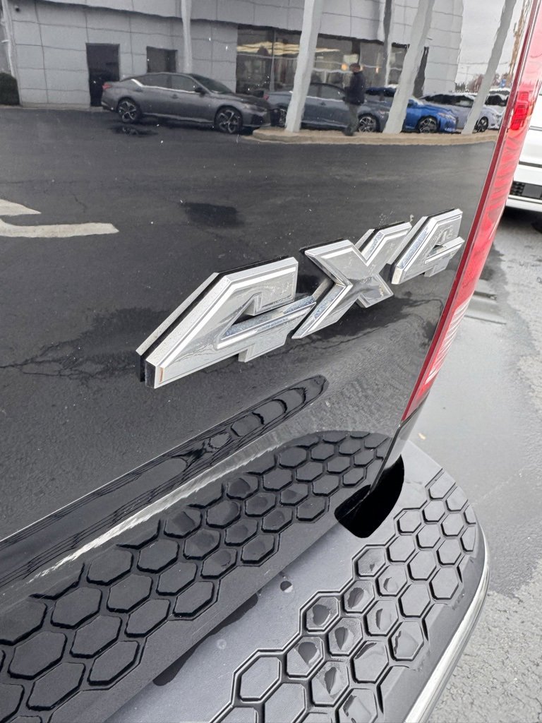 Used 2024 RAM 1500 Classic SLT image 11