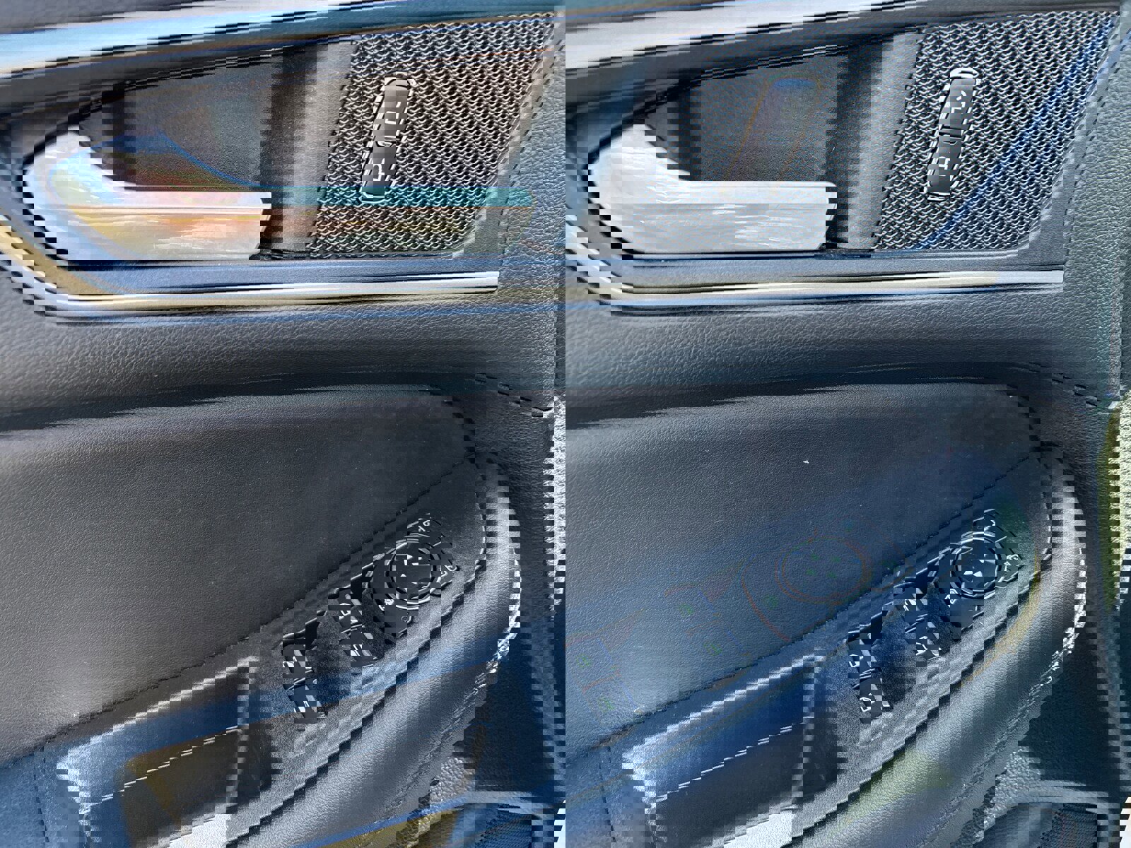 Used 2022 Ford Edge SEL w/ Convenience Package image 13