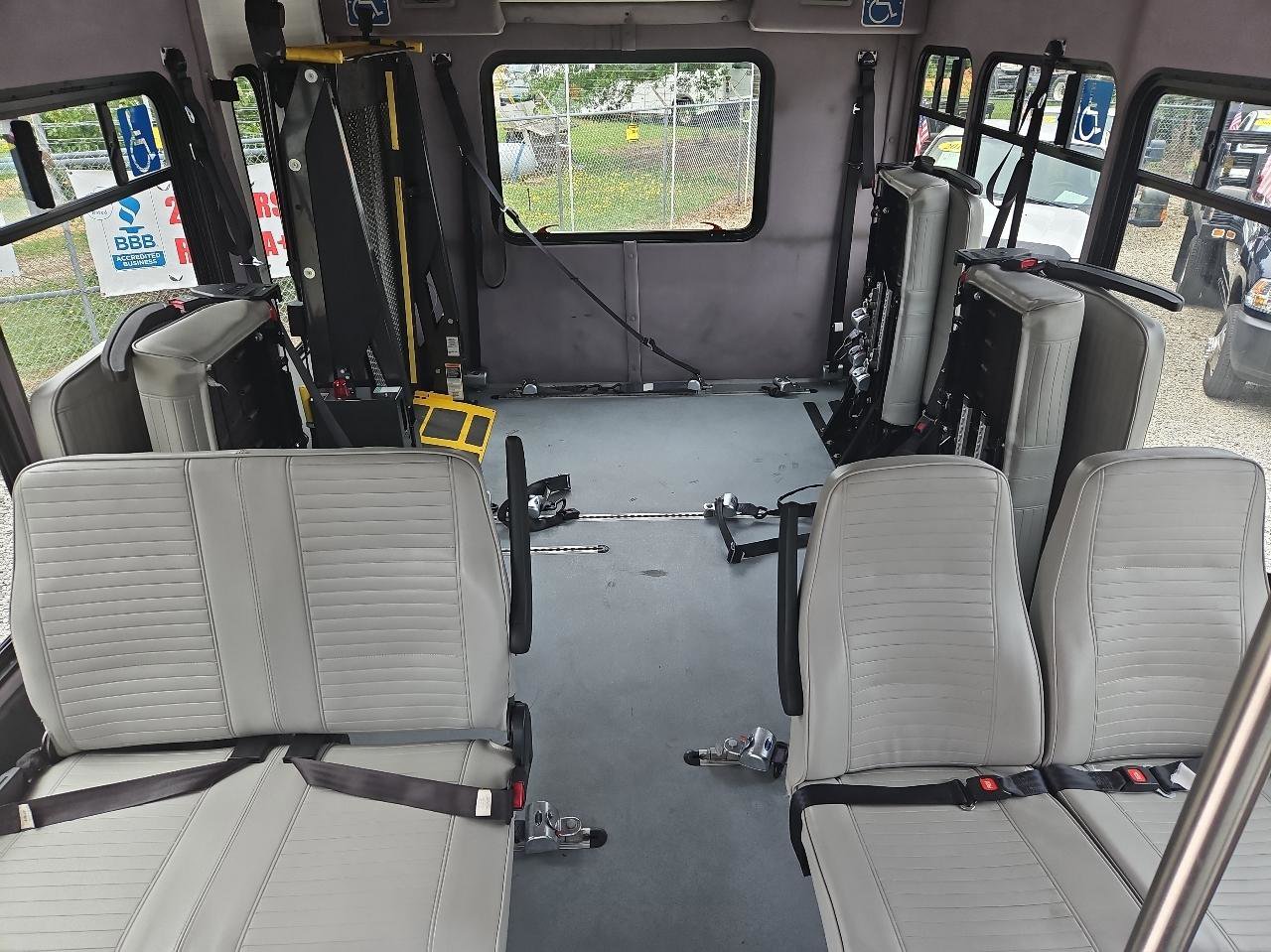 Used 2015 Chevrolet Express 3500 w/ Shuttle Bus Package RWD image 28