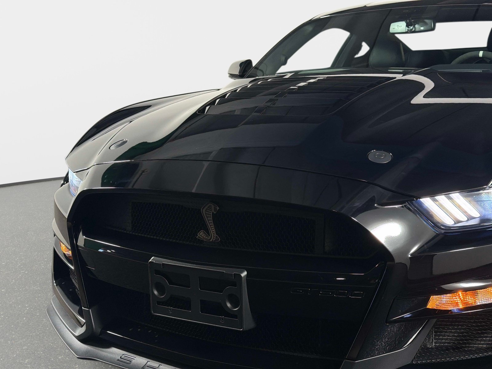 Used 2022 Ford Mustang Shelby GT500 w/ Technology Package RWD image 12