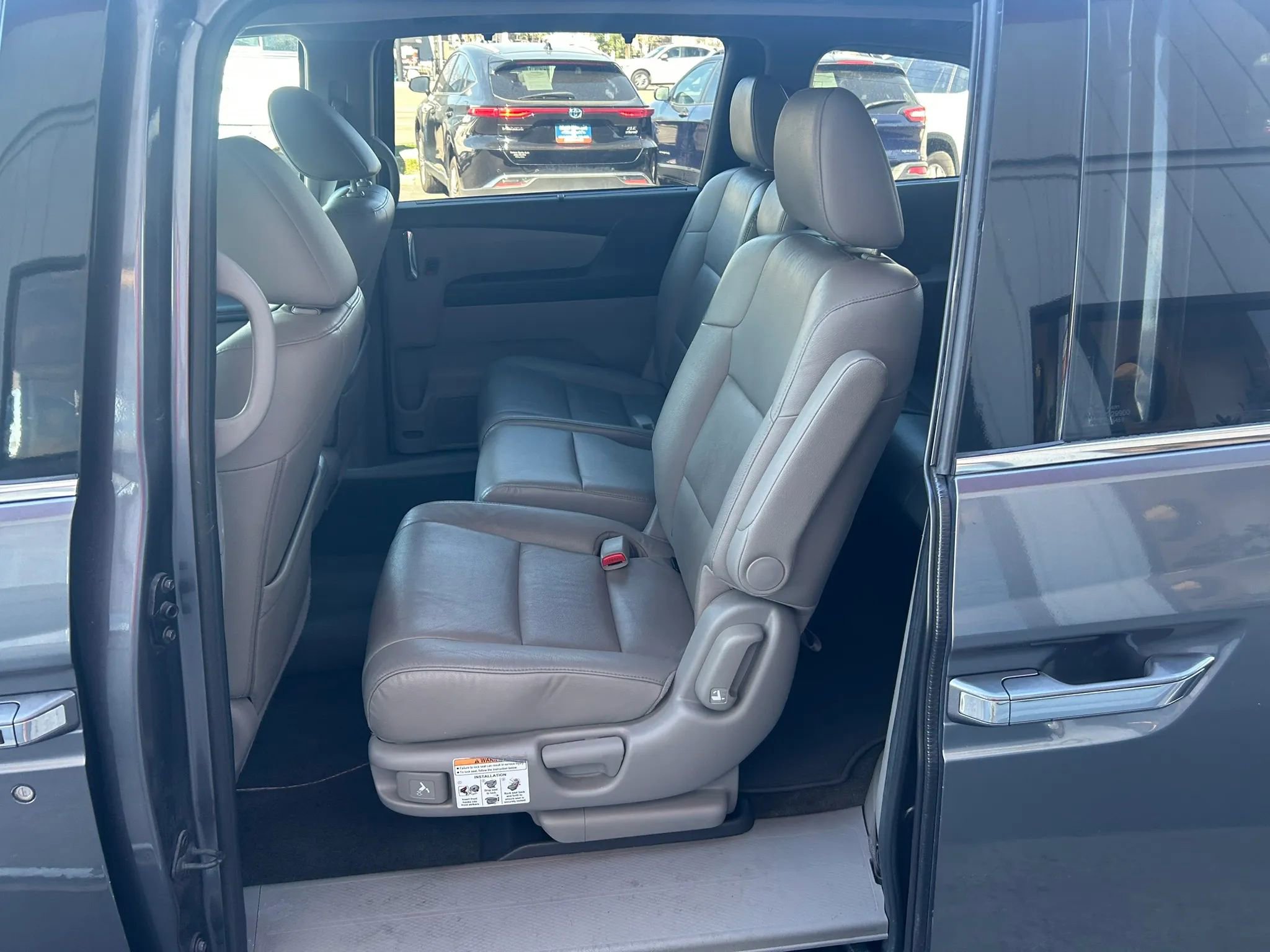 Used 2014 Honda Odyssey Touring image 16