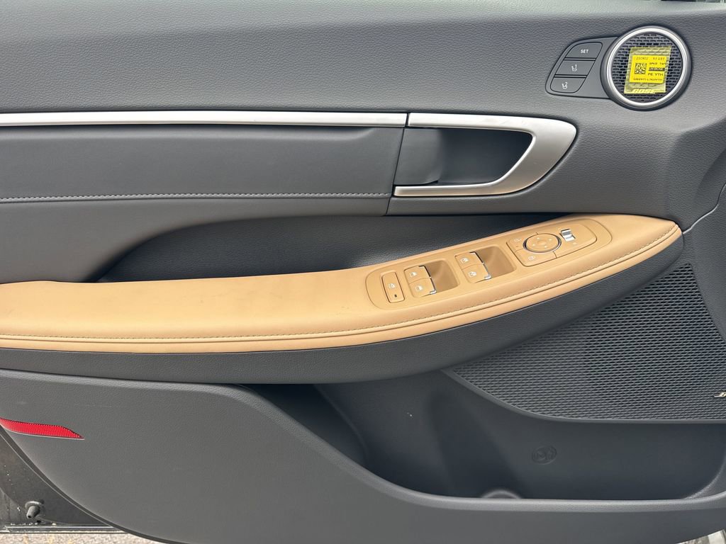 New 2026 Hyundai Sonata Limited image 9