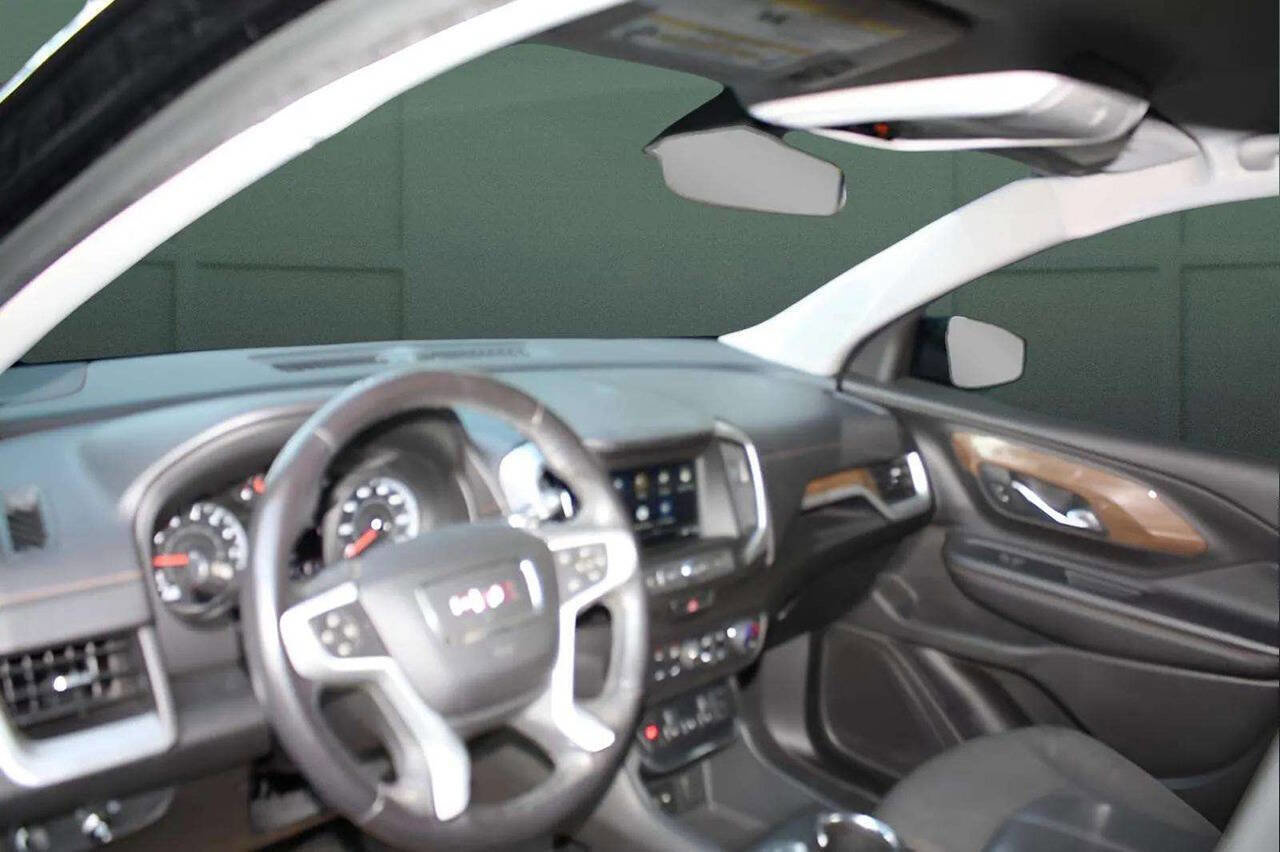 Used 2018 GMC Terrain SLE w/ Driver Convenience Package image 16