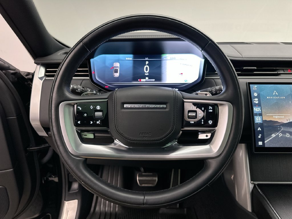 Certified 2025 Land Rover Range Rover SE AWD/4WD image 30