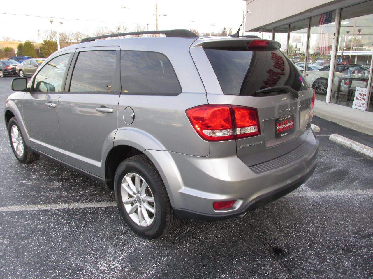 Used 2015 Dodge Journey SXT w/ Flexible Seating Group FWD image 3
