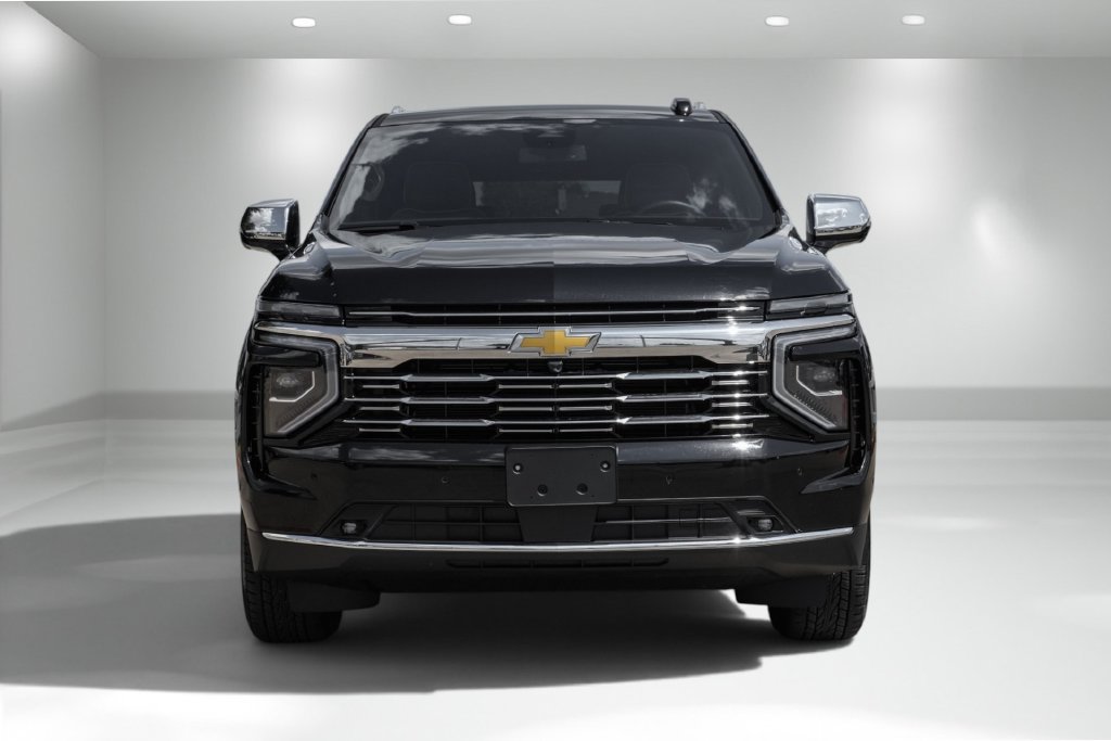 Used 2026 Chevrolet Suburban Premier AWD/4WD image 4