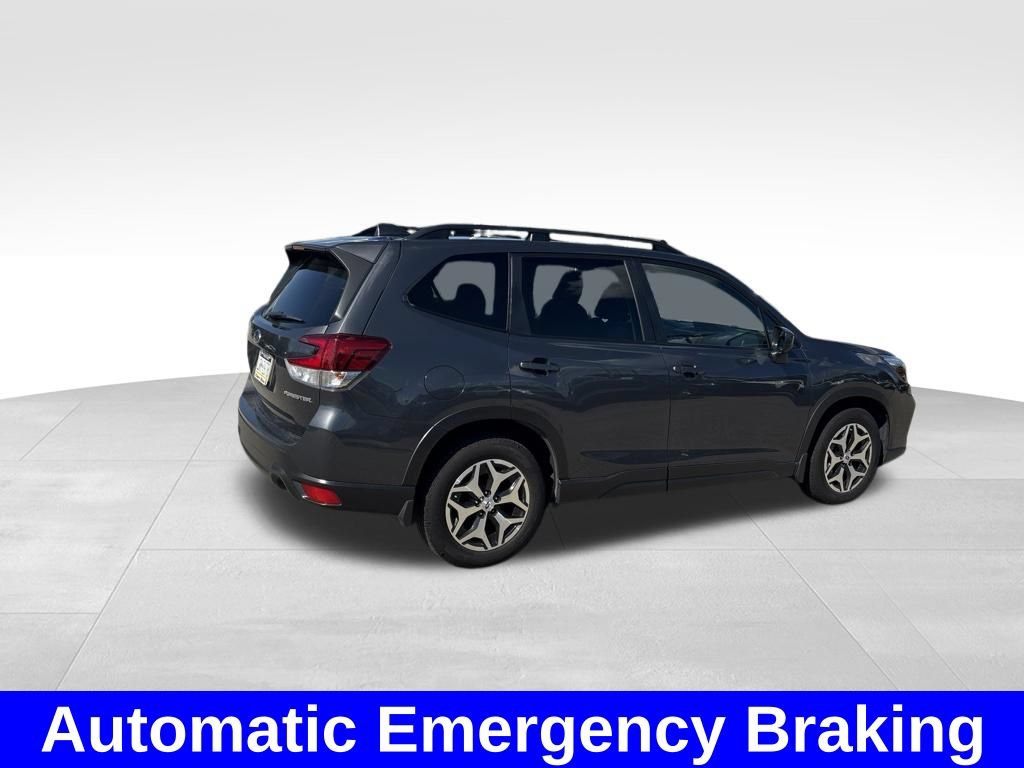 Used 2021 Subaru Forester Premium AWD/4WD image 6