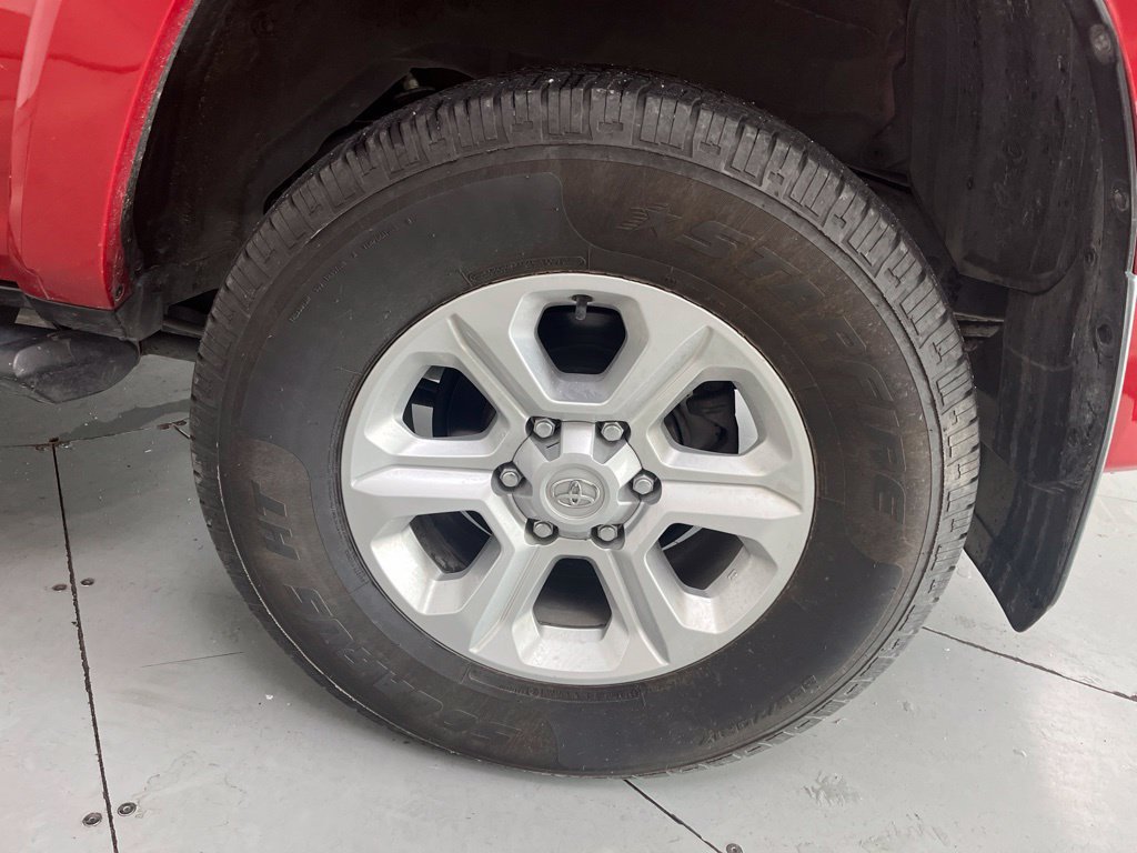 Used 2022 Toyota 4Runner SR5 AWD/4WD image 12