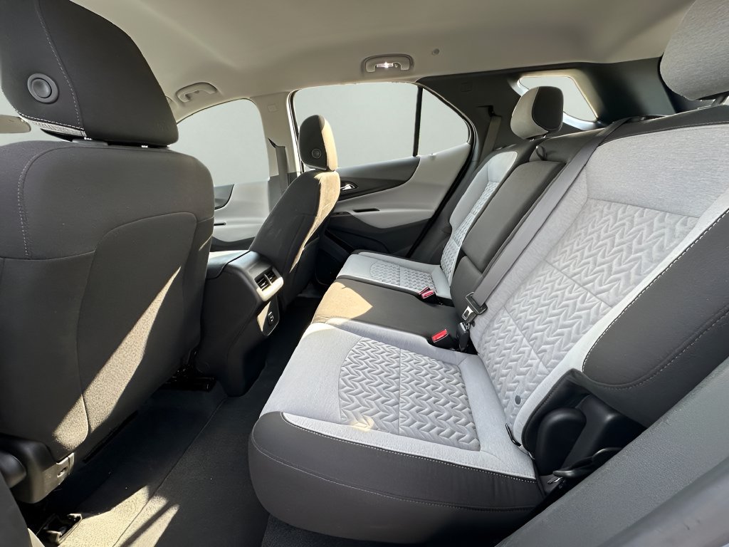 Used 2023 Chevrolet Equinox LS FWD image 22