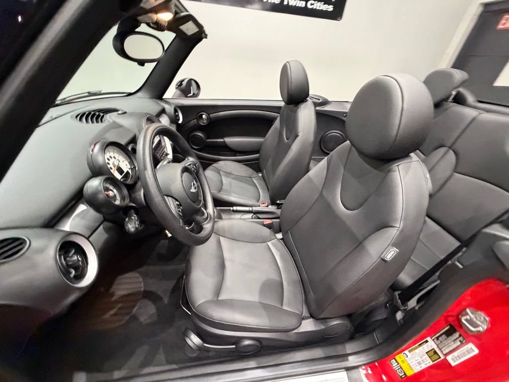 Used 2014 MINI Cooper Convertible FWD image 23