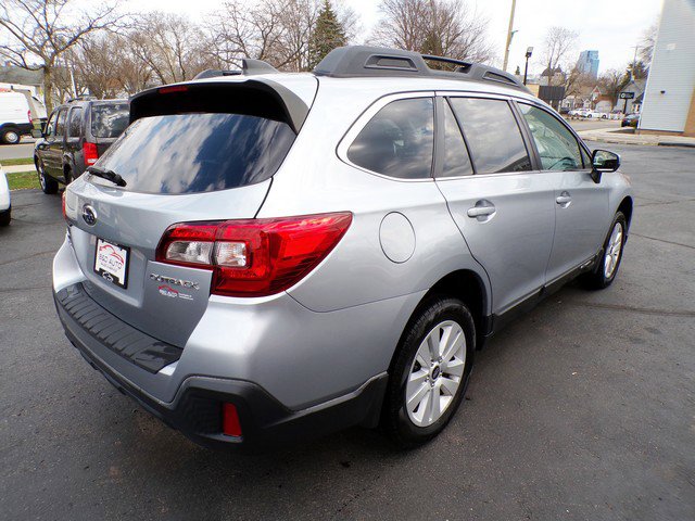 Used 2019 Subaru Outback 2.5i Premium image 8