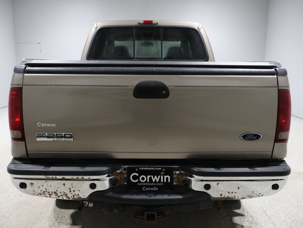 Used 2006 Ford F250 Lariat image 3