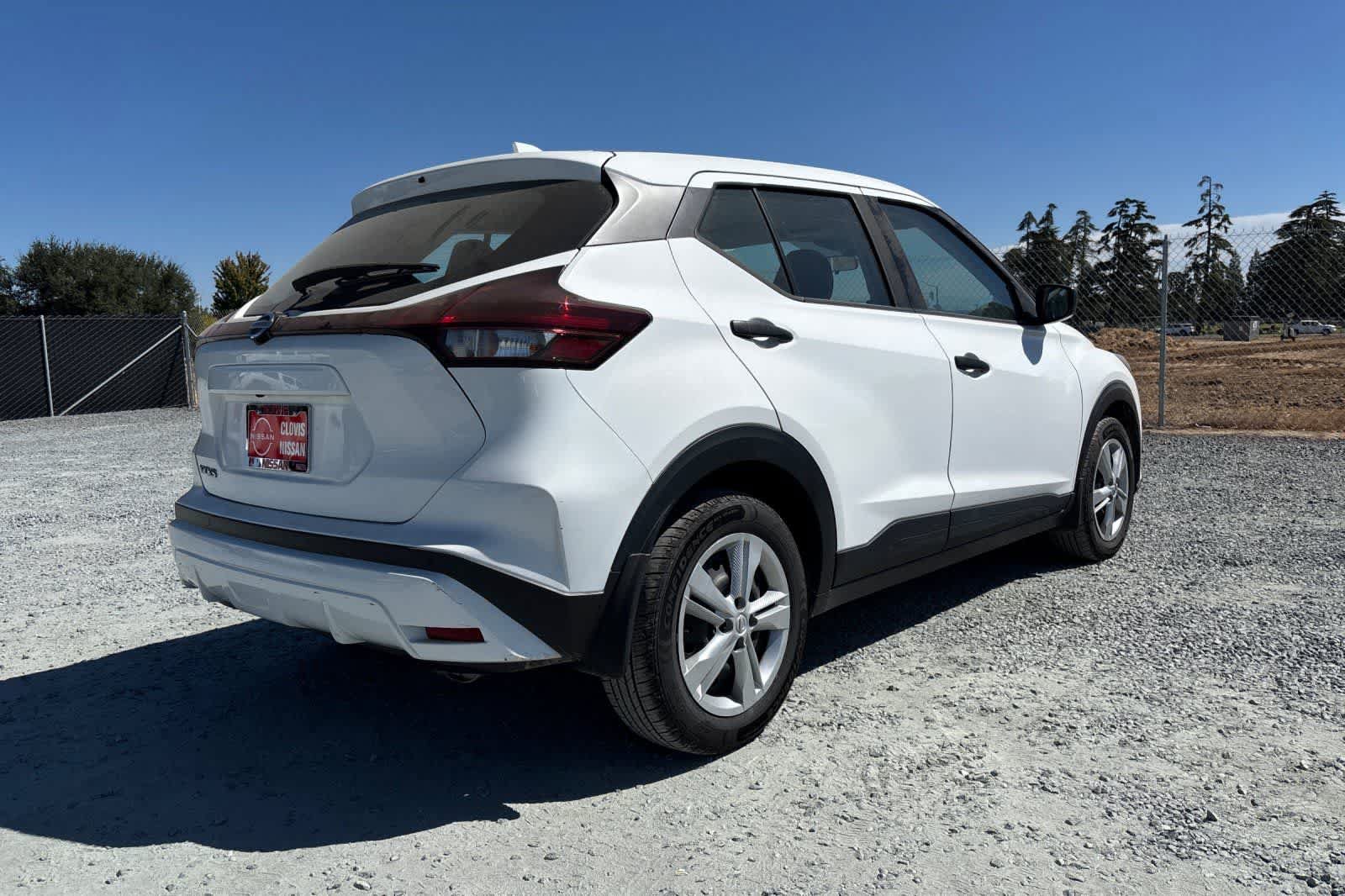 Certified 2021 Nissan Kicks S FWD image 3