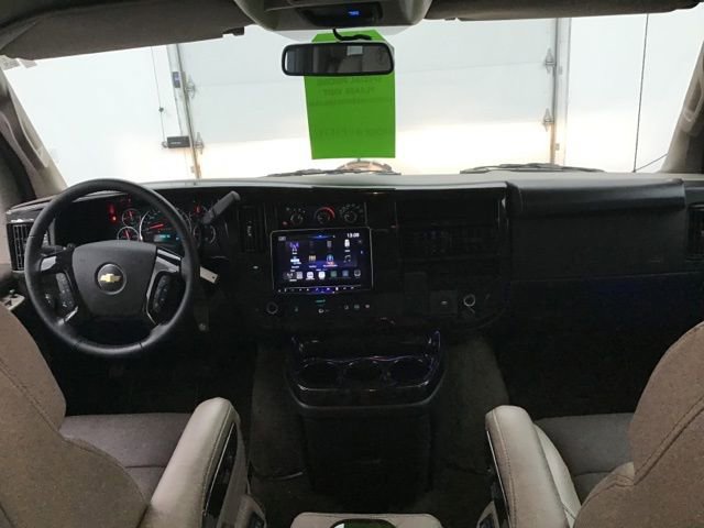 Used 2023 Chevrolet Express 2500 image 2