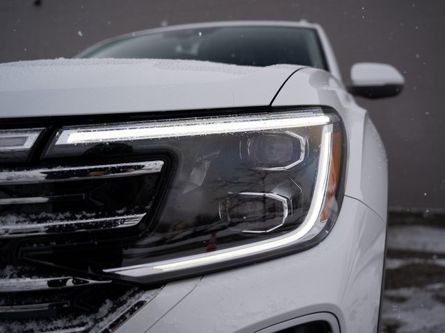 Certified 2025 Volkswagen Atlas SEL image 11