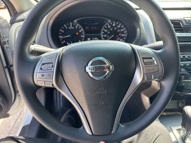 Used 2015 Nissan Altima 2.5 S w/ Power Driver Seat Package image 4