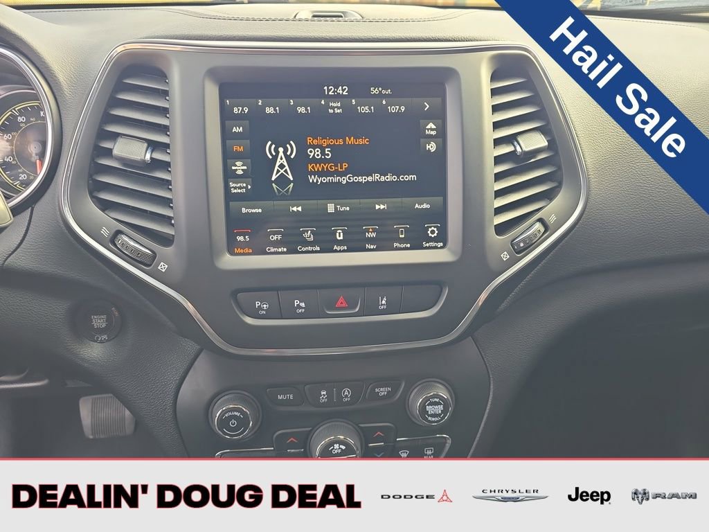 Used 2023 Jeep Cherokee Altitude Lux image 19