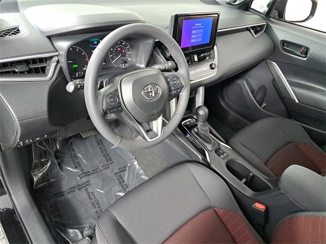 Used 2024 Toyota Corolla Cross AWD Hybrid image 17