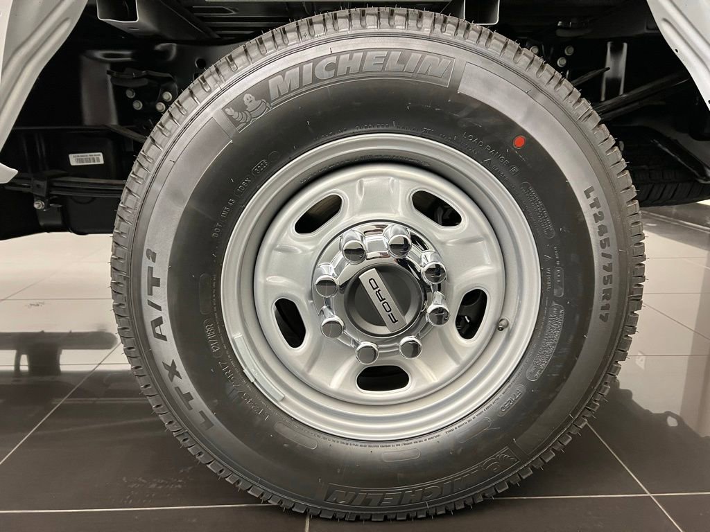 New 2026 Ford F350 XL w/ XL Chrome Package image 7