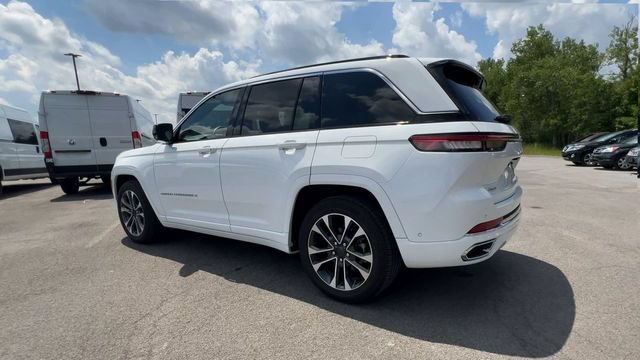 Used 2025 Jeep Grand Cherokee Overland w/ Adv Protech Group III AWD/4WD image 6