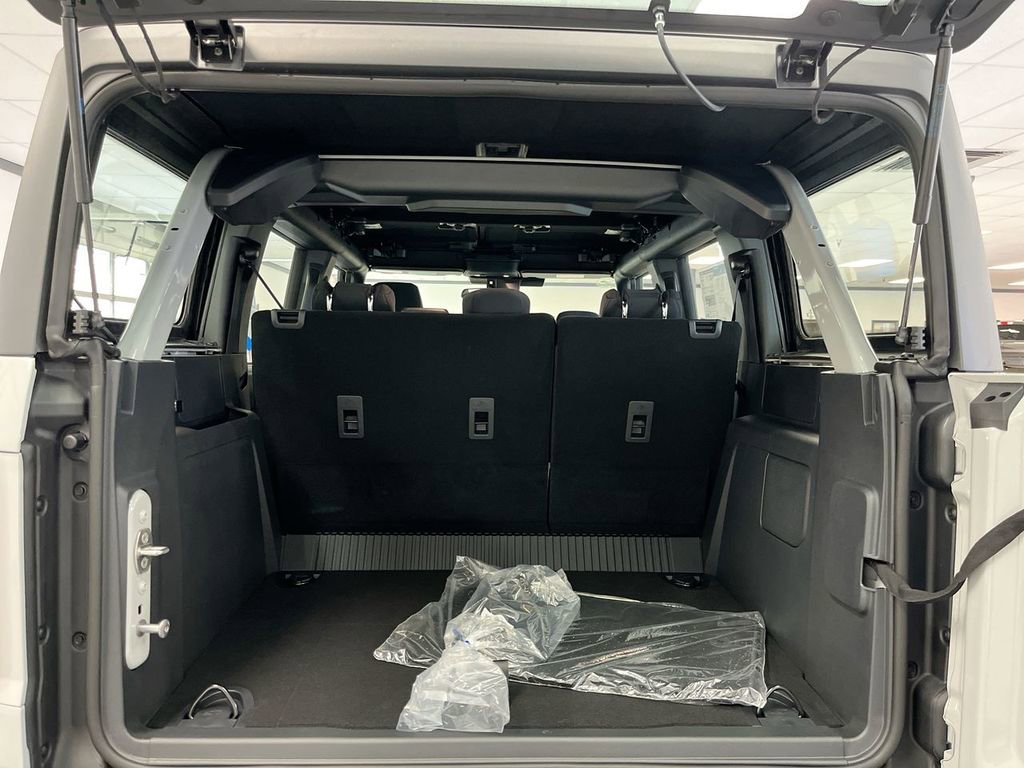 New 2026 Ford Bronco 4-Door image 11