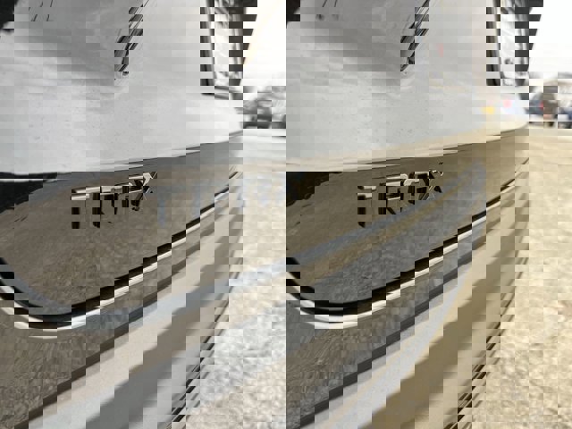 New 2026 Chevrolet Trax RS w/ Sunroof Package image 32