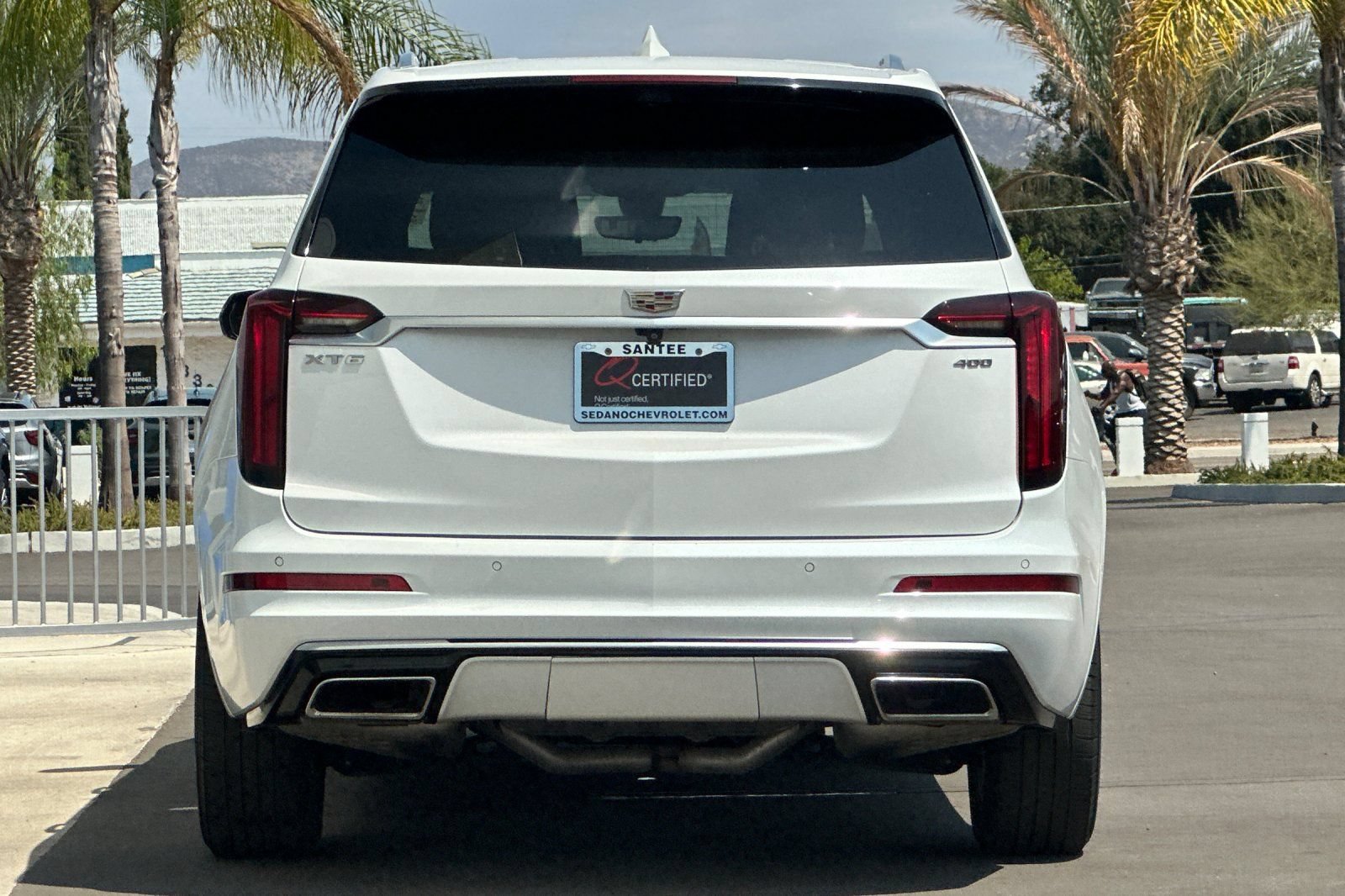 Used 2024 Cadillac XT6 Premium Luxury w/ Technology Package FWD image 5