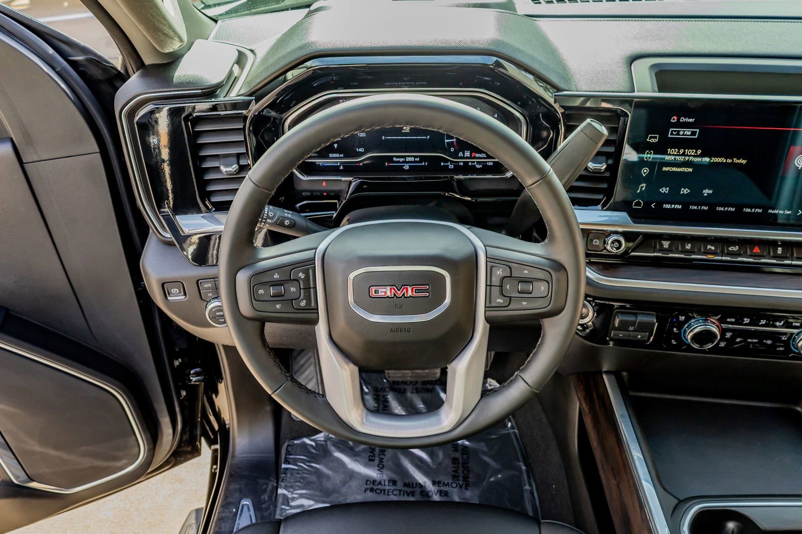 Used 2025 GMC Sierra 3500 SLT w/ Texas SLT Premium Package image 19