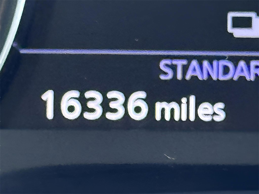 Used 2022 INFINITI QX50 Essential image 24