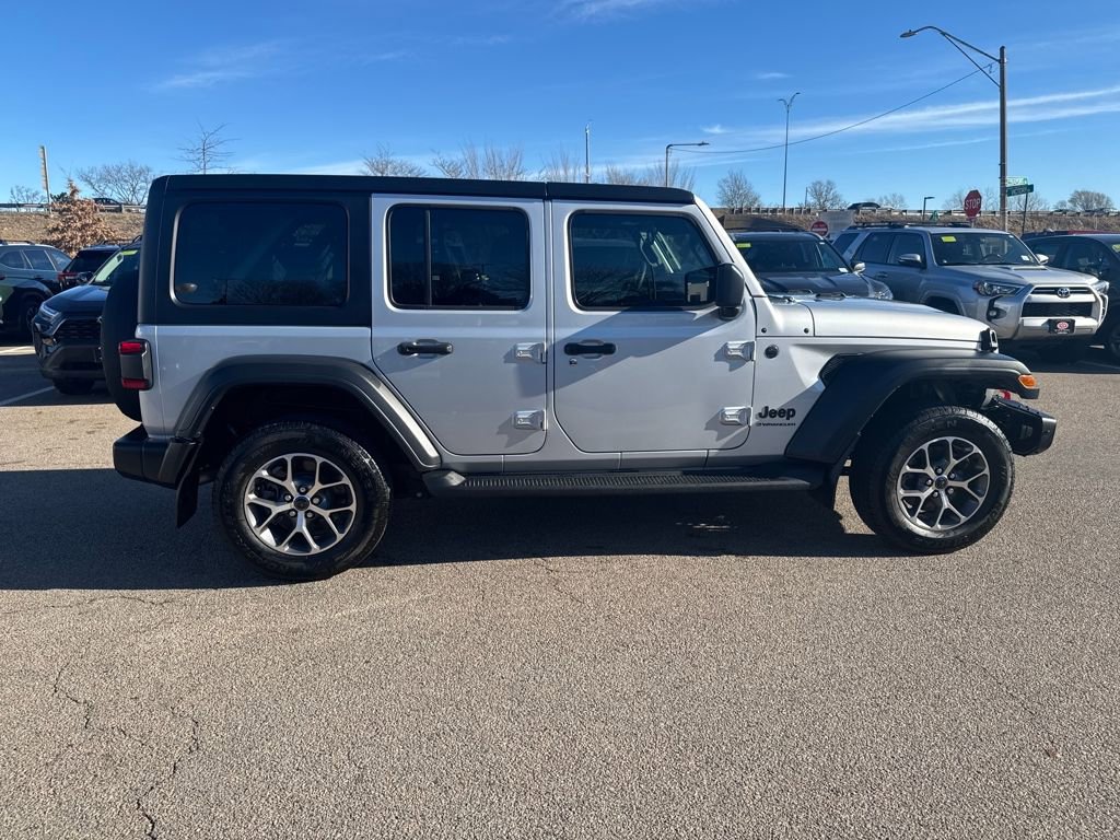 Used 2024 Jeep Wrangler Sport S image 10