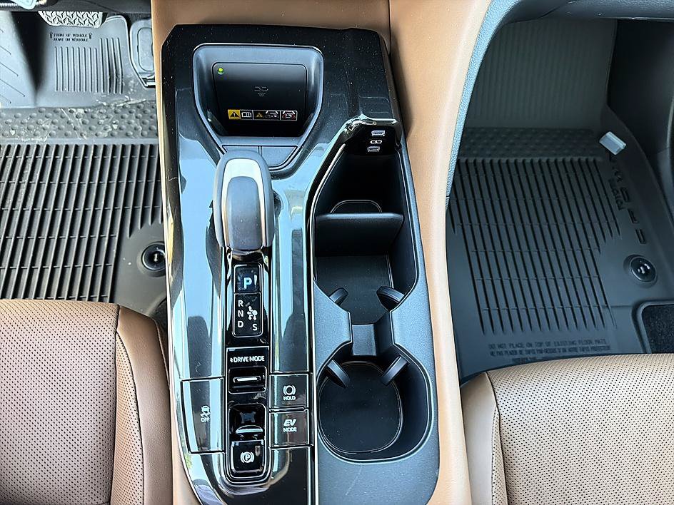 New 2026 Toyota Crown Signia AWD/4WD image 17